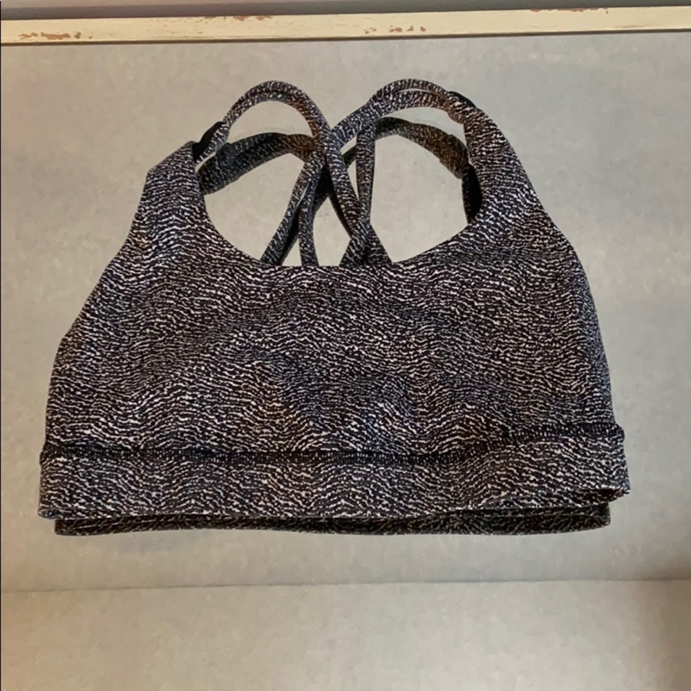 Lululemon sports bra